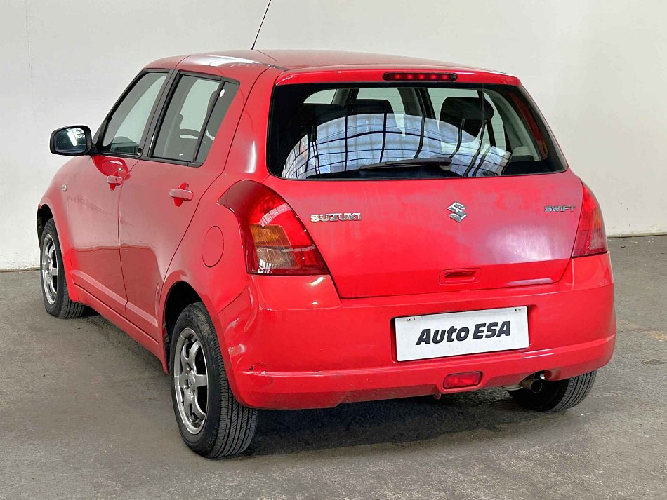 Suzuki Swift 1.3i 