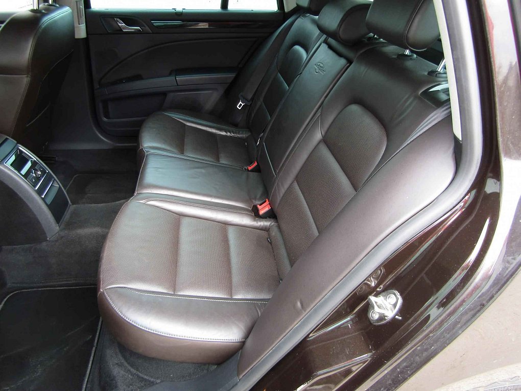 Škoda Superb II 2.0 TDi L&K