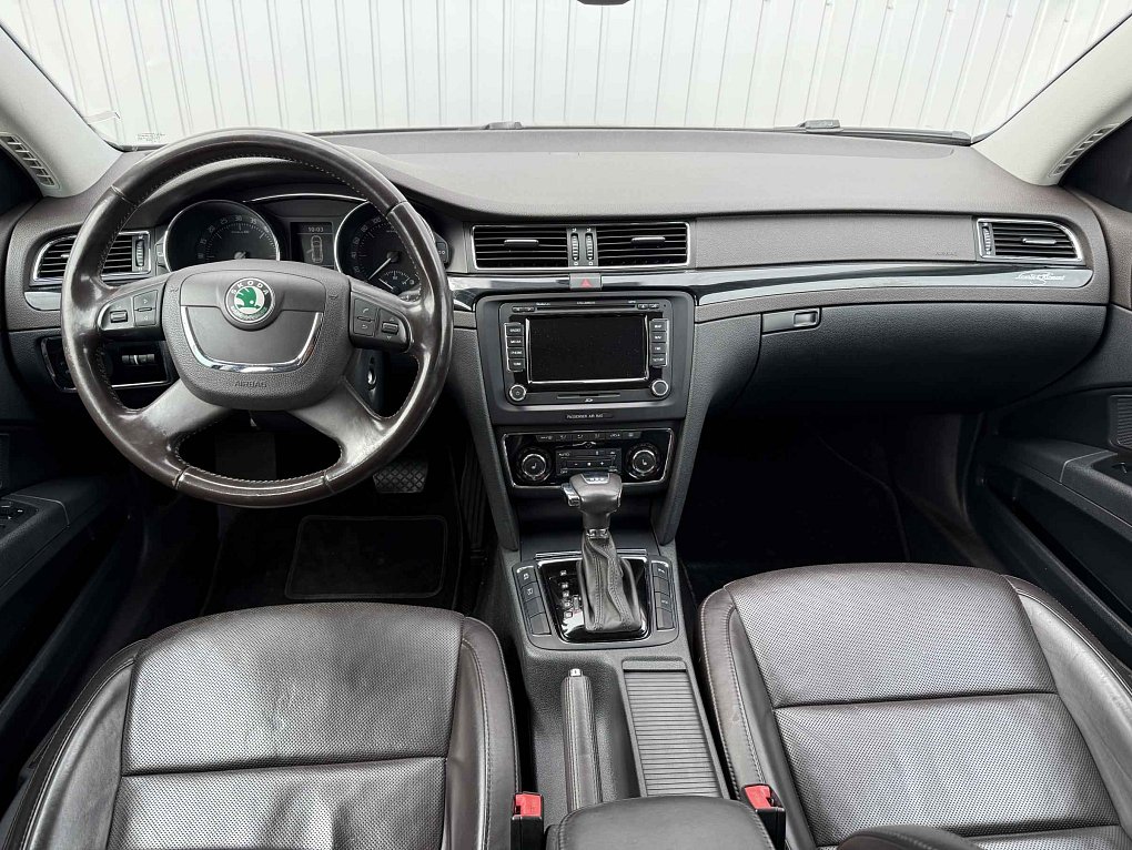 Škoda Superb II 2.0 TDi L&K