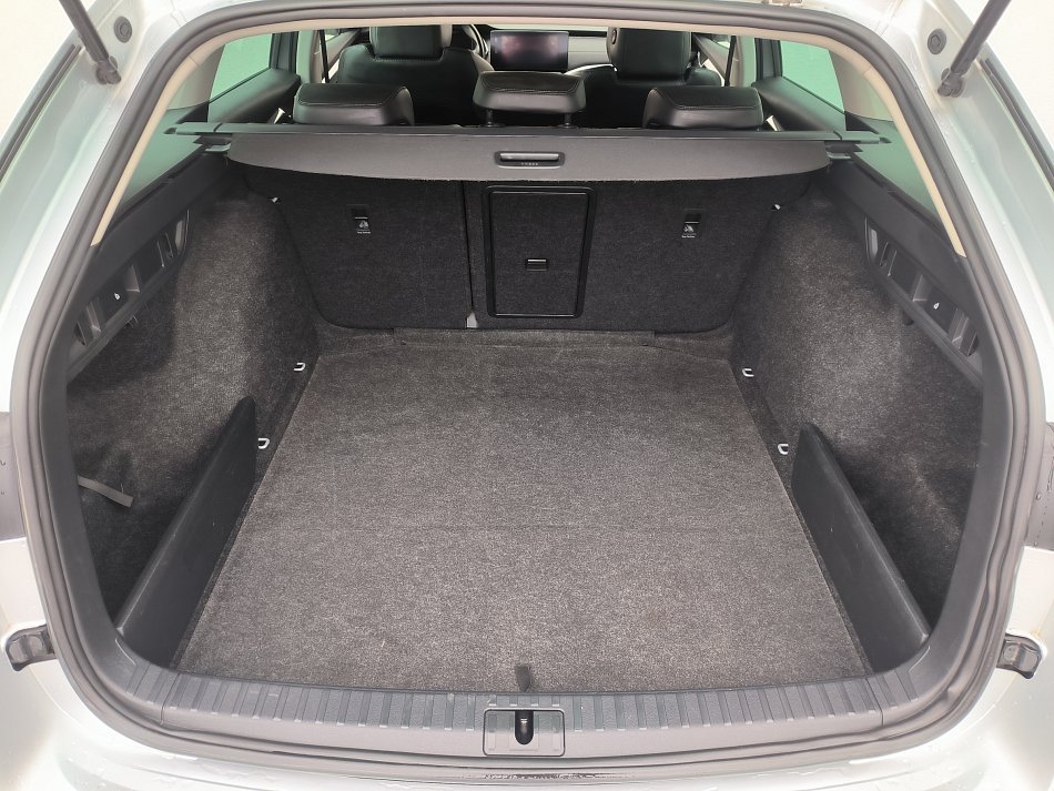 Škoda Octavia IV 2.0TDi Style