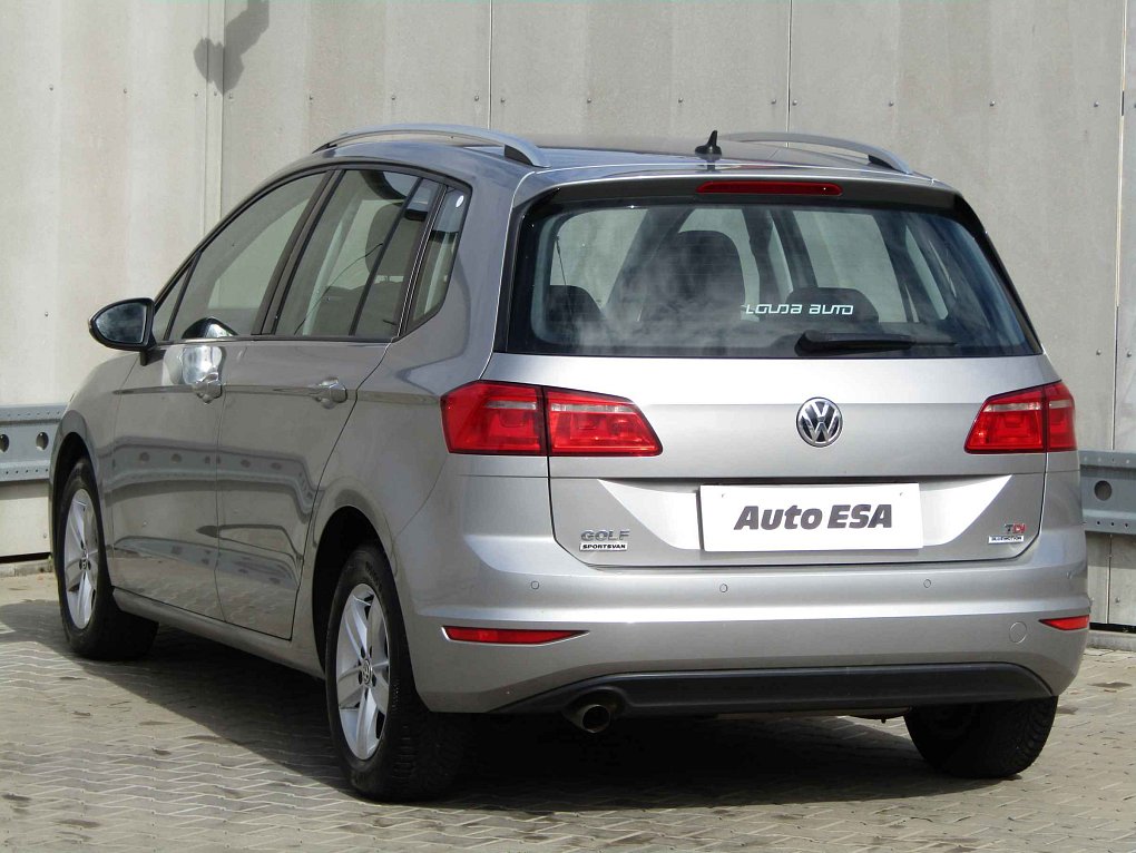 Volkswagen Golf 1.6 TDi 