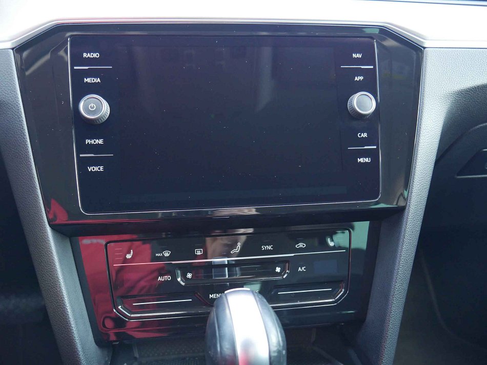 Volkswagen Passat 2.0TDi Elegance
