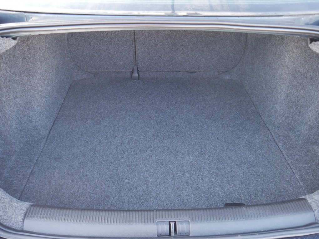 Volkswagen Jetta 1.6i 