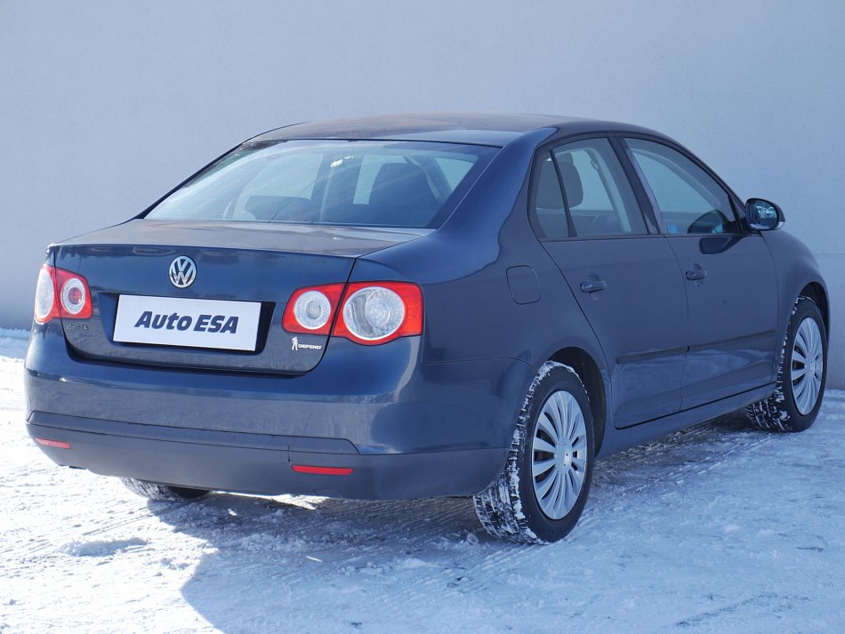 Volkswagen Jetta 1.6i 