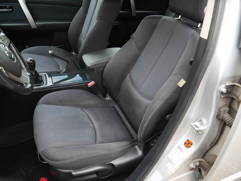 Mazda 6 2.0 i 