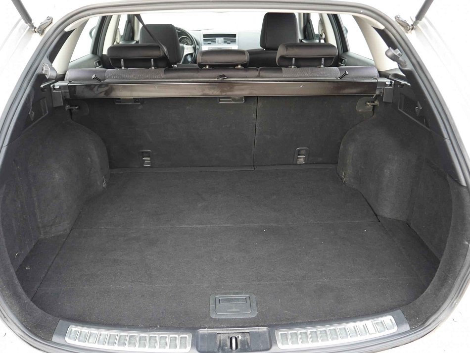 Mazda 6 2.0 i 