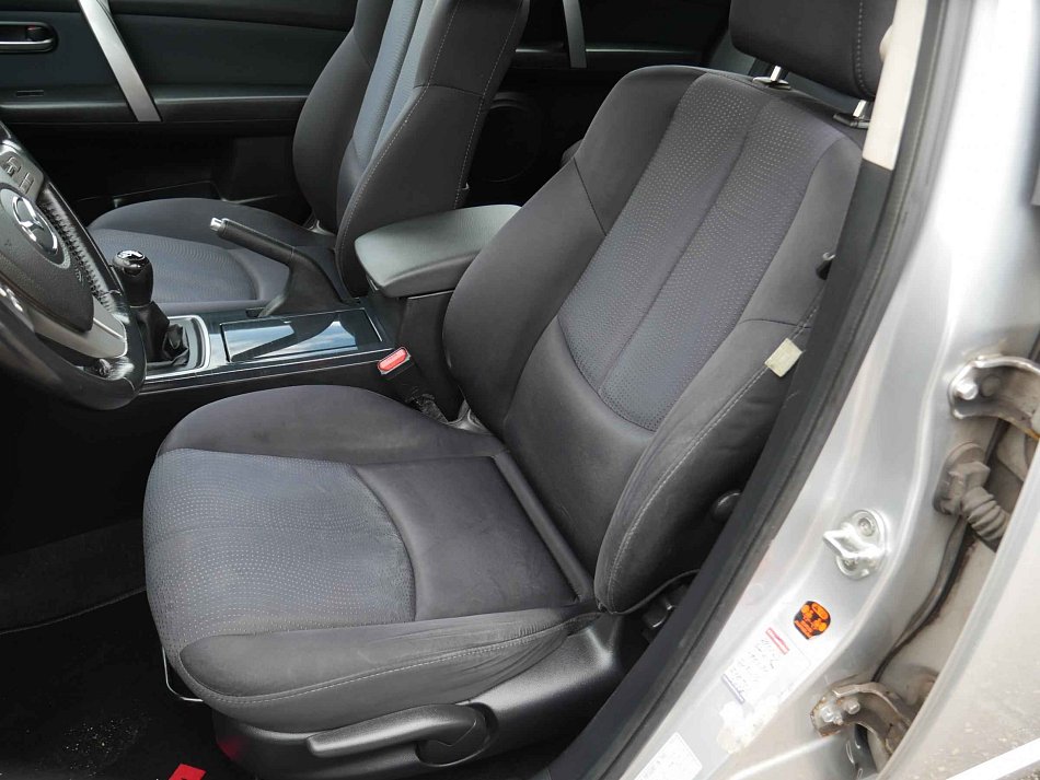 Mazda 6 2.0 i 