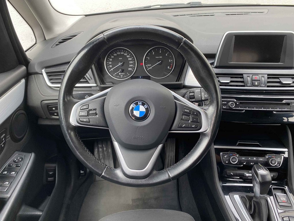 BMW Řada 2 2.0 D Sport 218 d