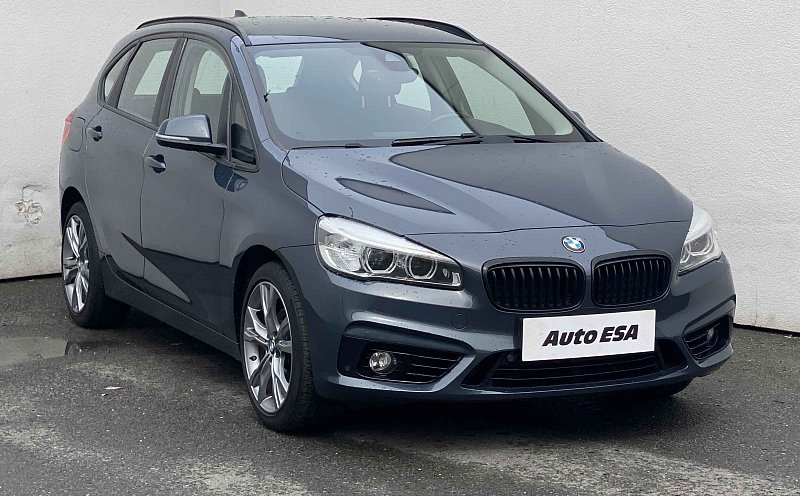 BMW Řada 2 2.0 D Sport 218 d