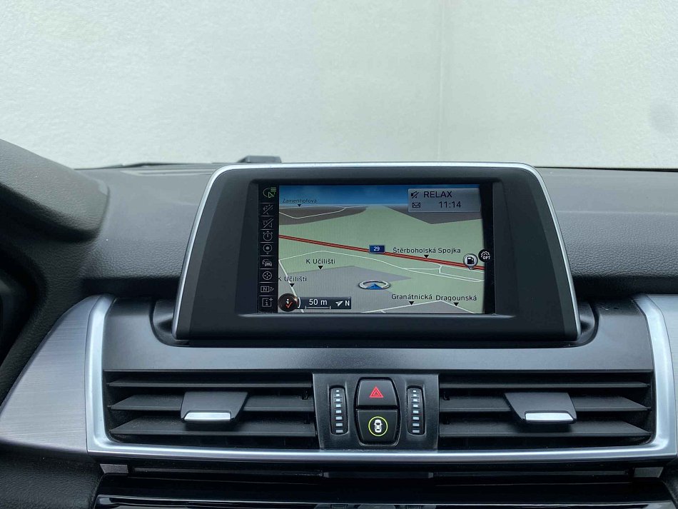 BMW Řada 2 2.0 D Sport 218 d