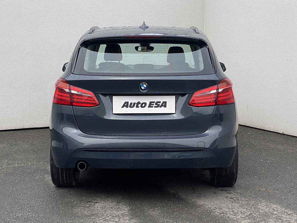 BMW Řada 2 2.0 D Sport 218 d