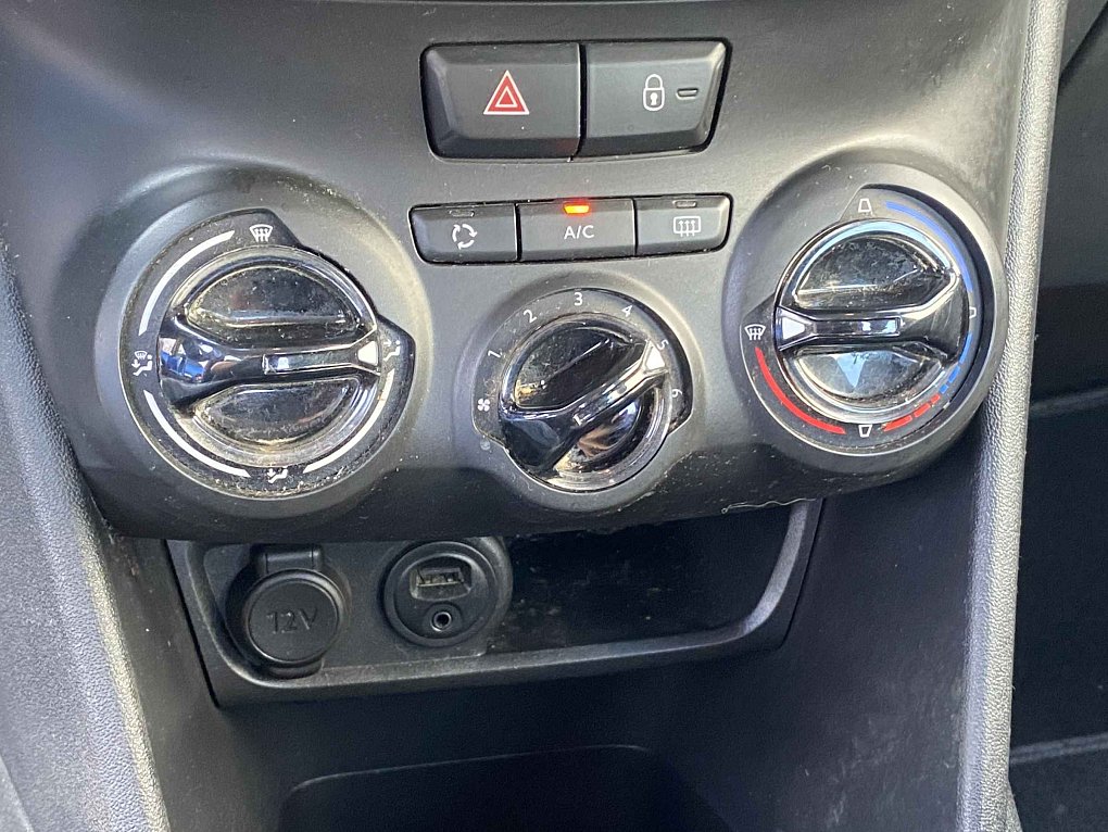 Peugeot 208 1.2 VTi 