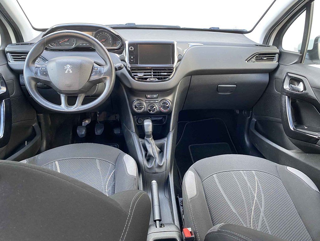 Peugeot 208 1.2 VTi 
