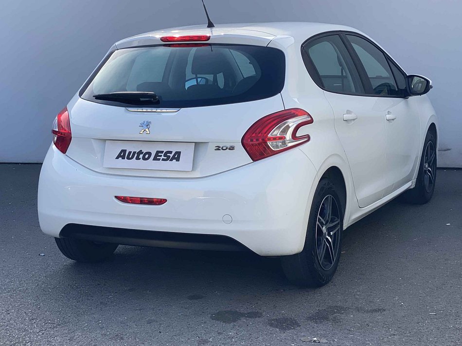 Peugeot 208 1.2 VTi 