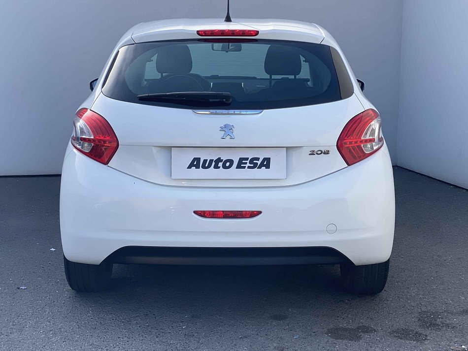Peugeot 208 1.2 VTi 