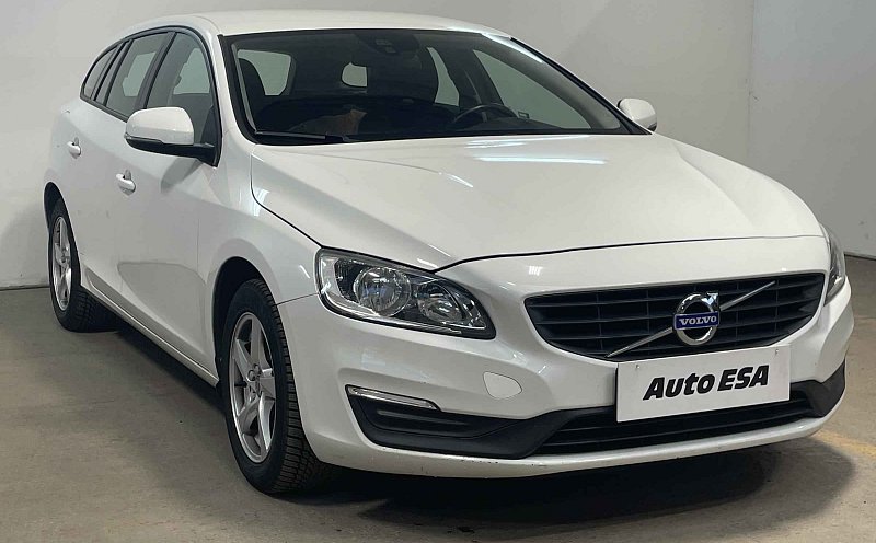 Volvo V60 2.0D 