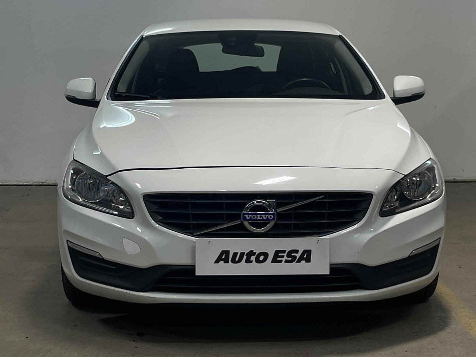 Volvo V60 2.0D 