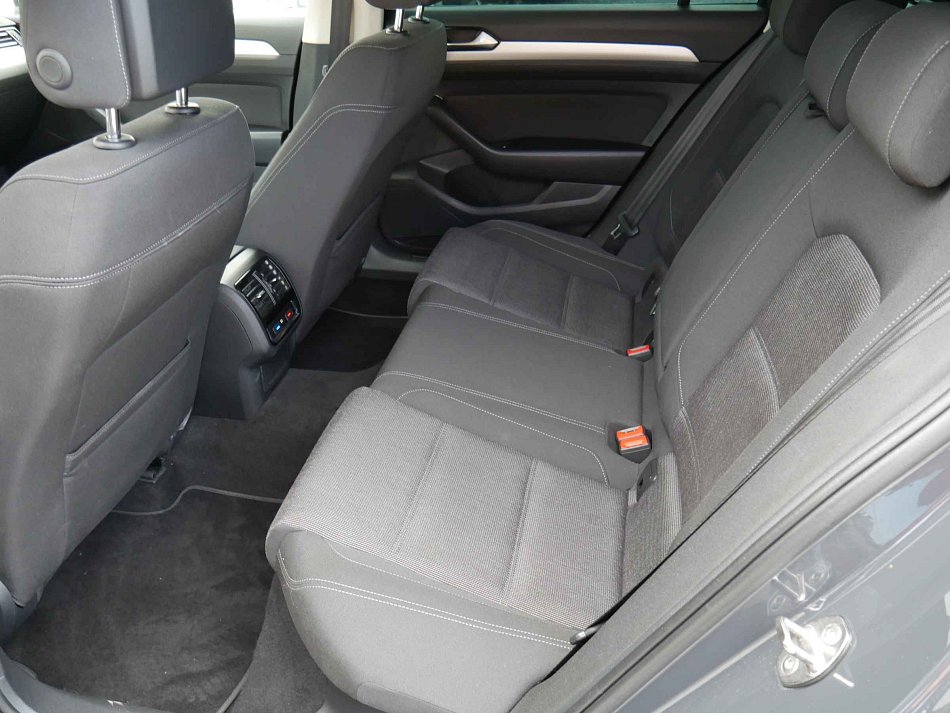 Volkswagen Passat 2.0TDi 