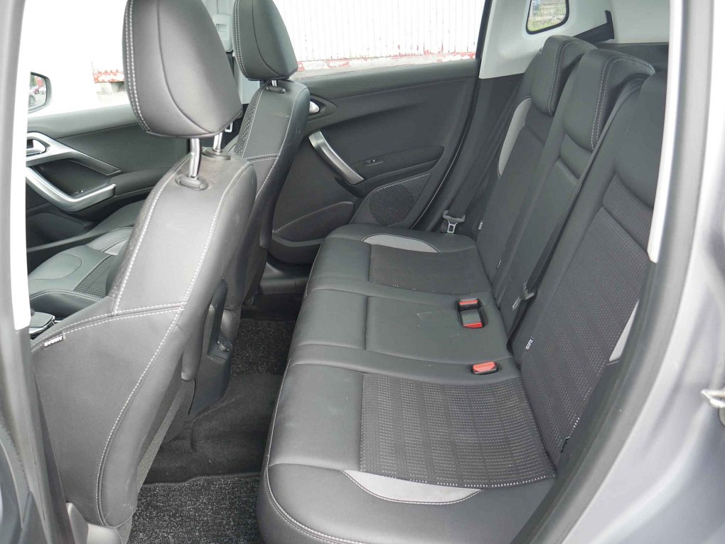 Peugeot 2008 1.2PT Allure