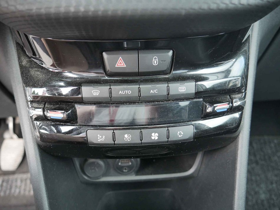 Peugeot 2008 1.2PT Allure