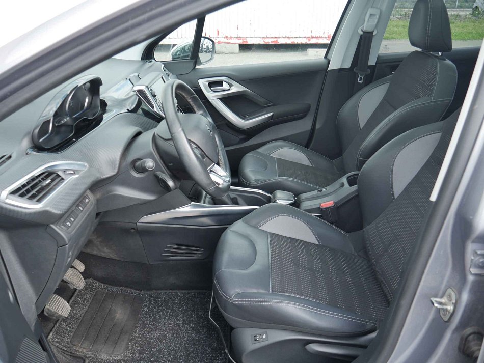 Peugeot 2008 1.2PT Allure