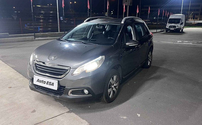Peugeot 2008 1.2 PT 