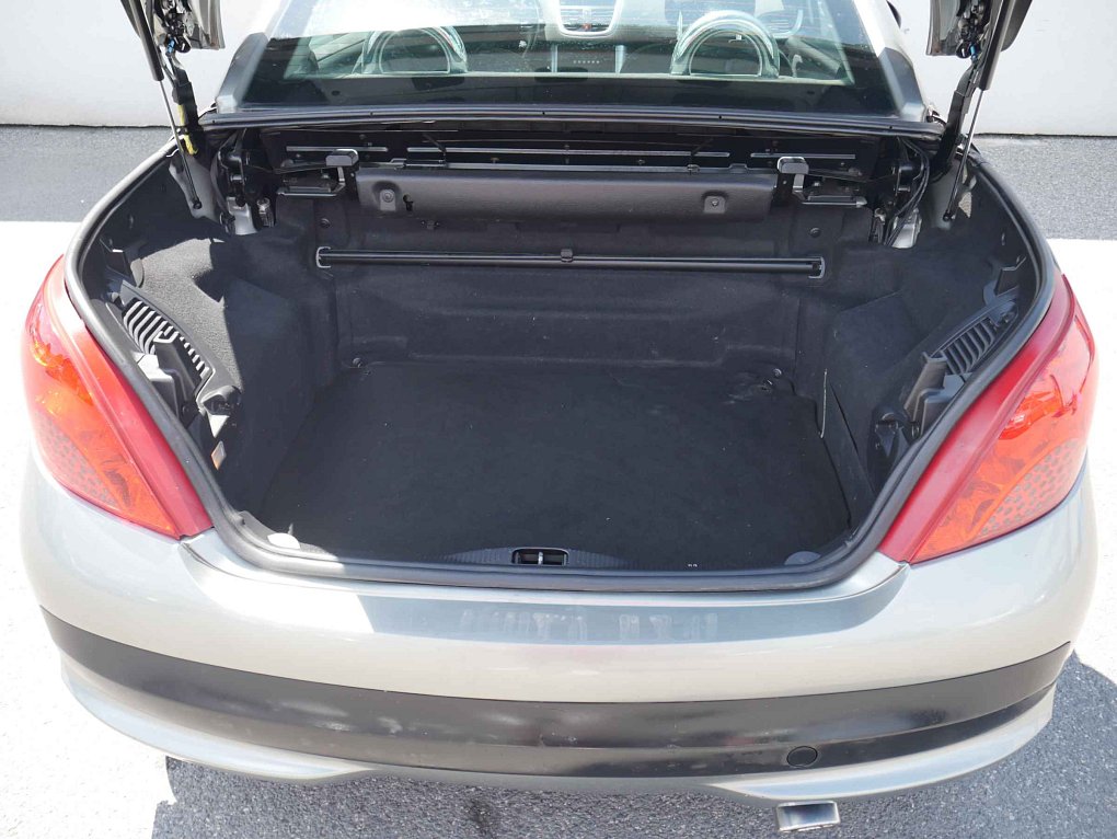 Peugeot 207 1.6 i 