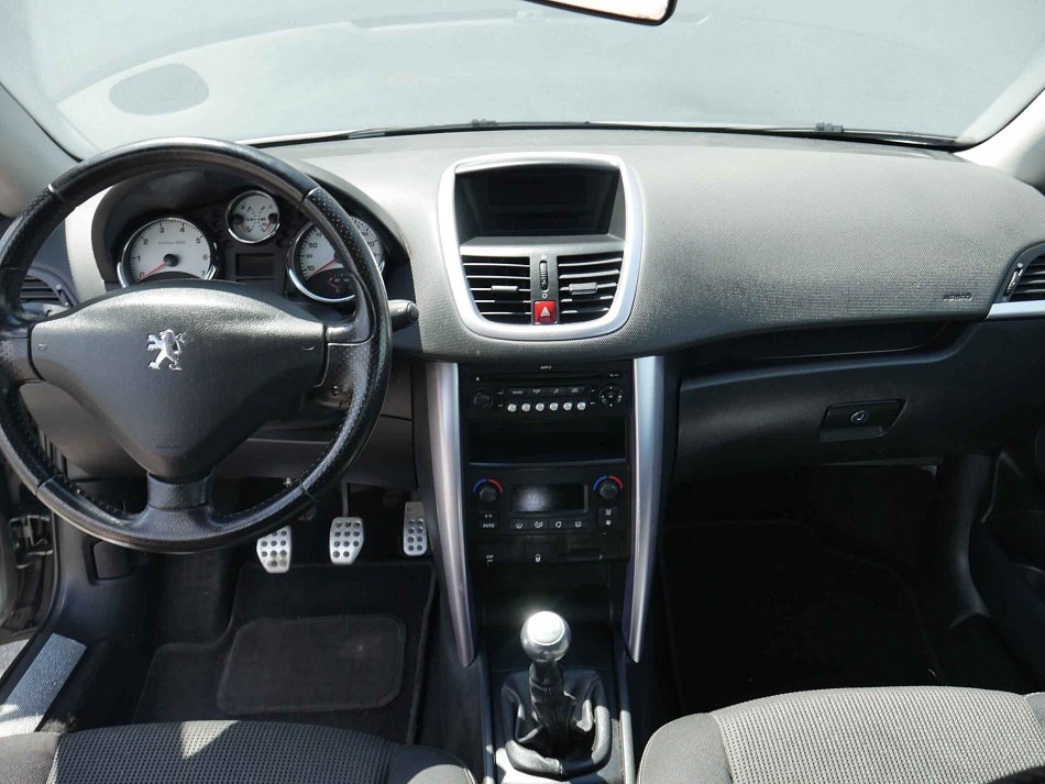 Peugeot 207 1.6 i 