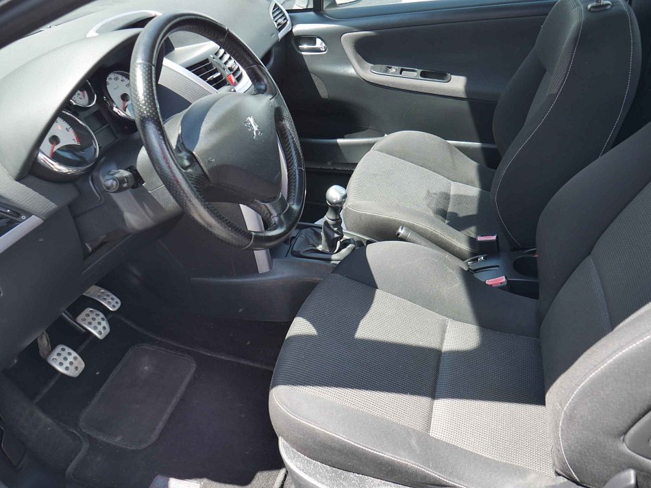 Peugeot 207 1.6 i 