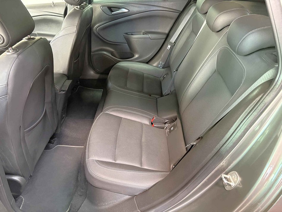 Opel Astra 1.5 CDTi 