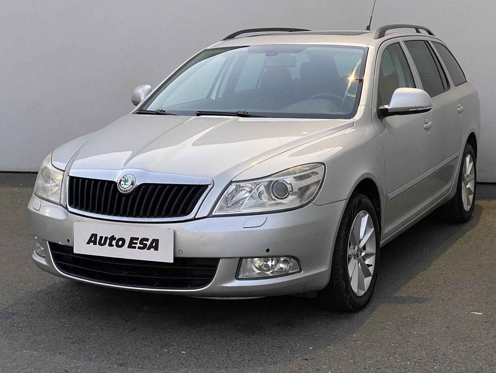 Škoda Octavia II 2.0TDI Elegance
