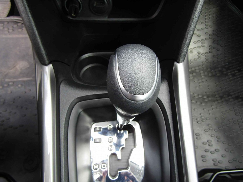 Peugeot 2008 1.2 PT 
