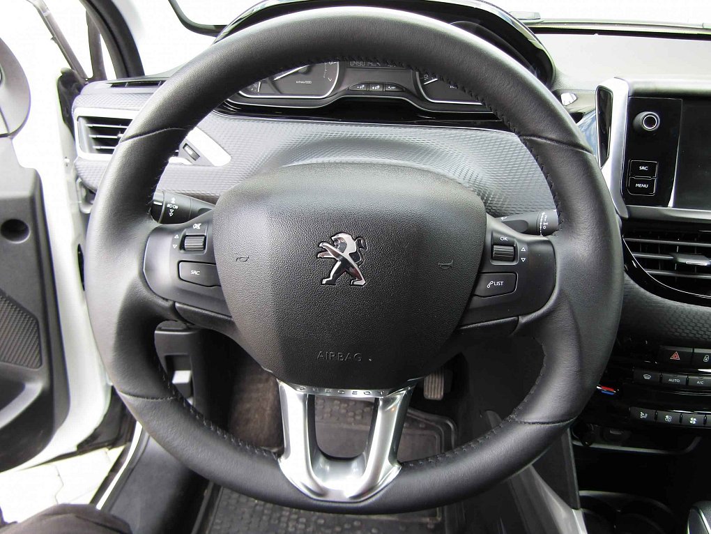 Peugeot 2008 1.2 PT 
