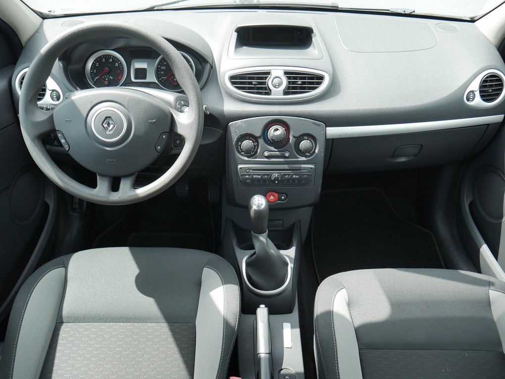 Renault Clio 1.2i 