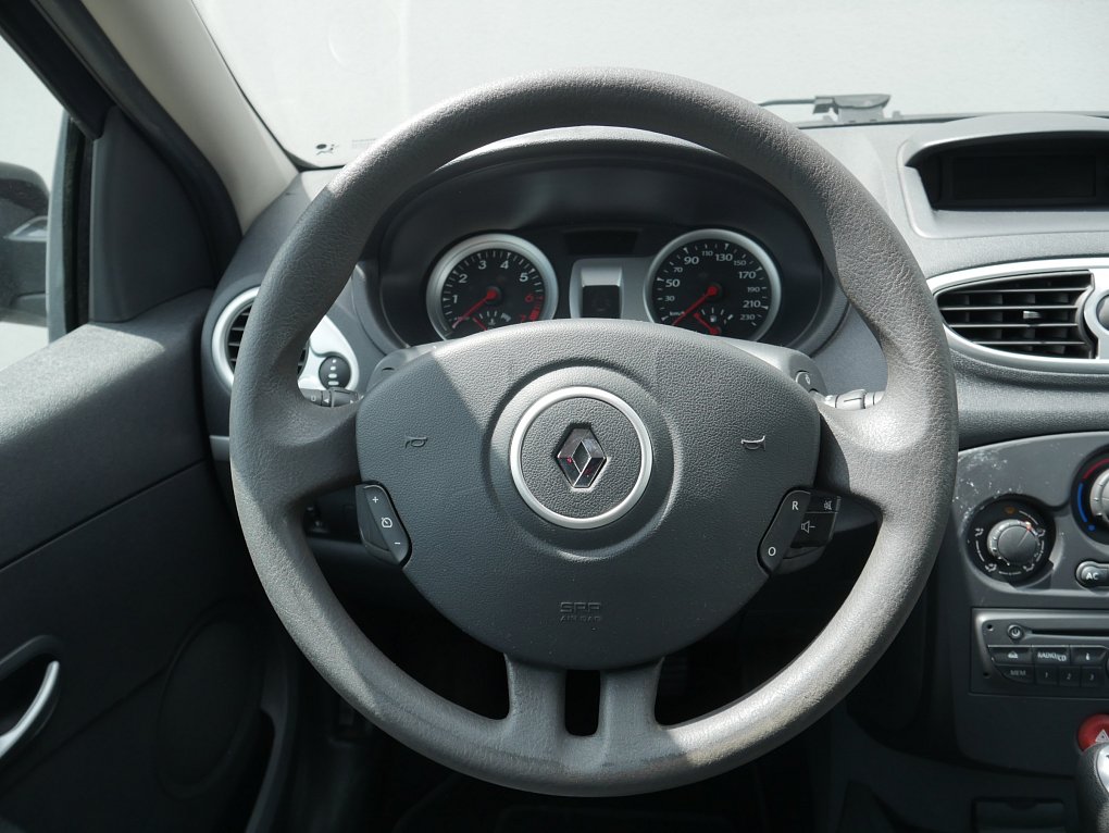Renault Clio 1.2i 
