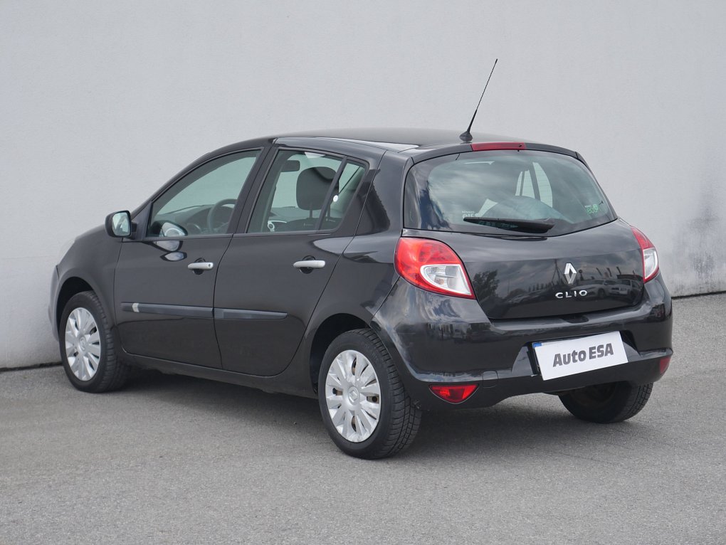Renault Clio 1.2i 