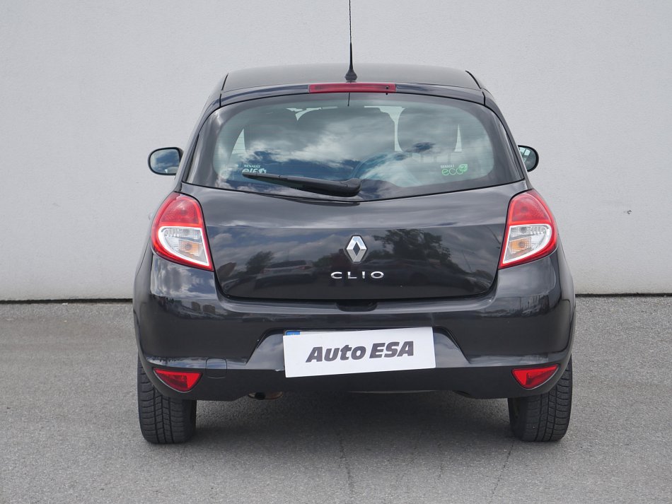 Renault Clio 1.2i 