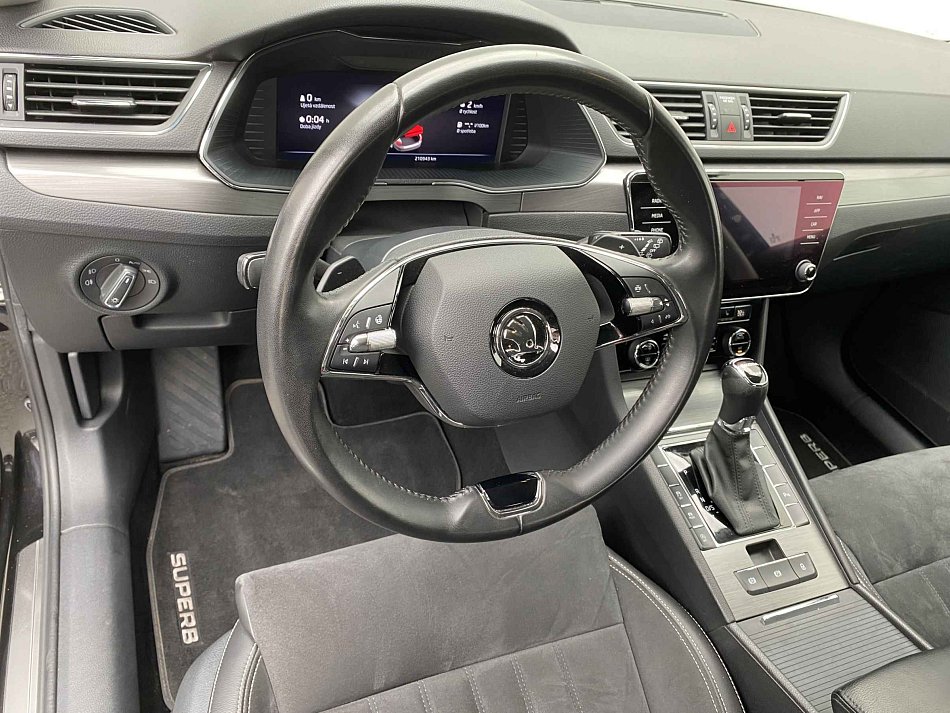 Škoda Superb III 2.0TSi  4x4