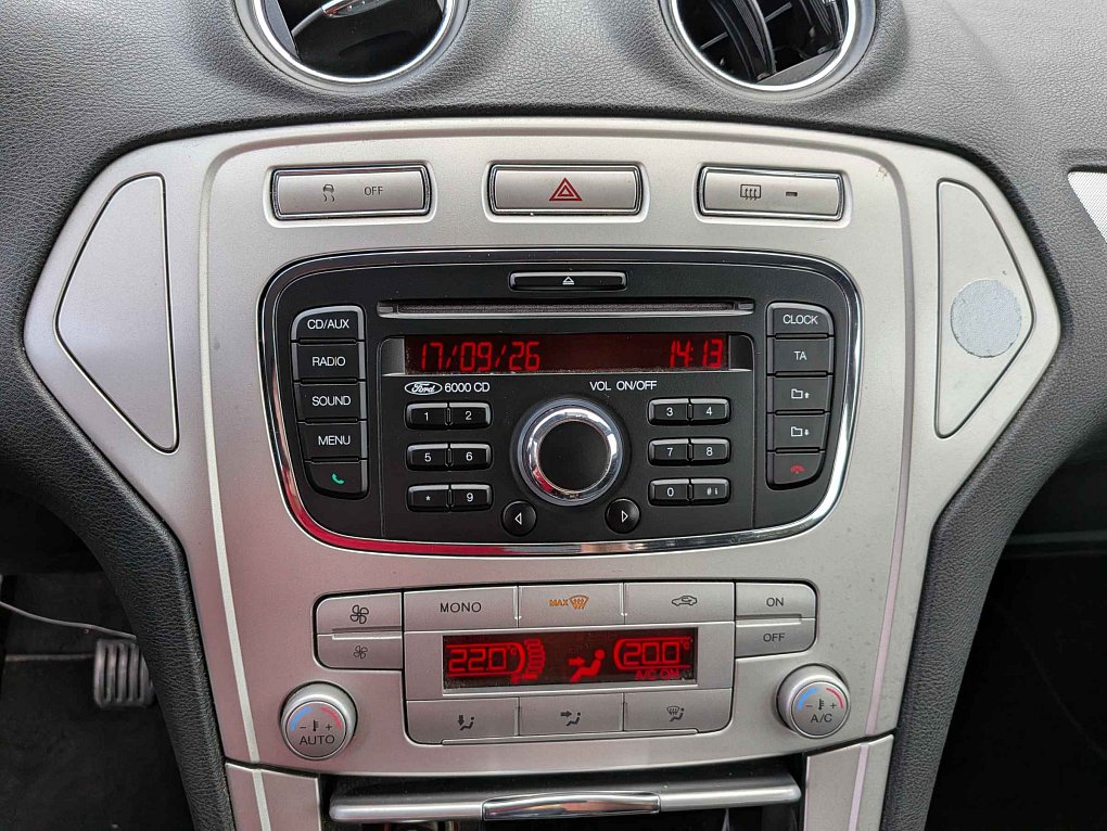 Ford Mondeo 1.8 TDCi 