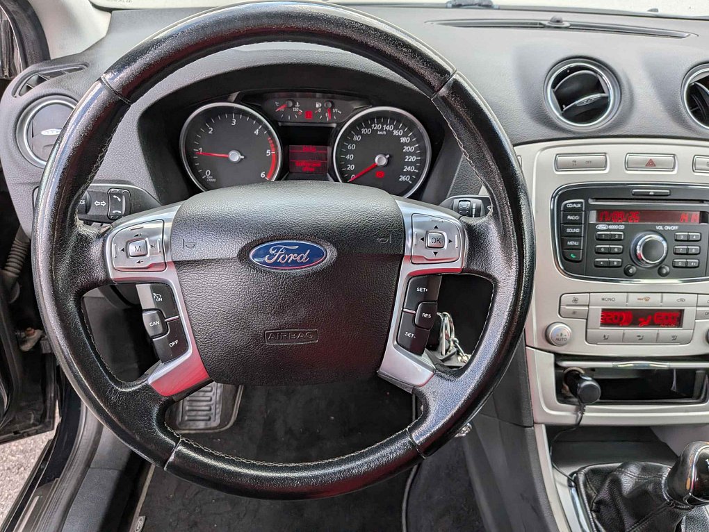 Ford Mondeo 1.8 TDCi 