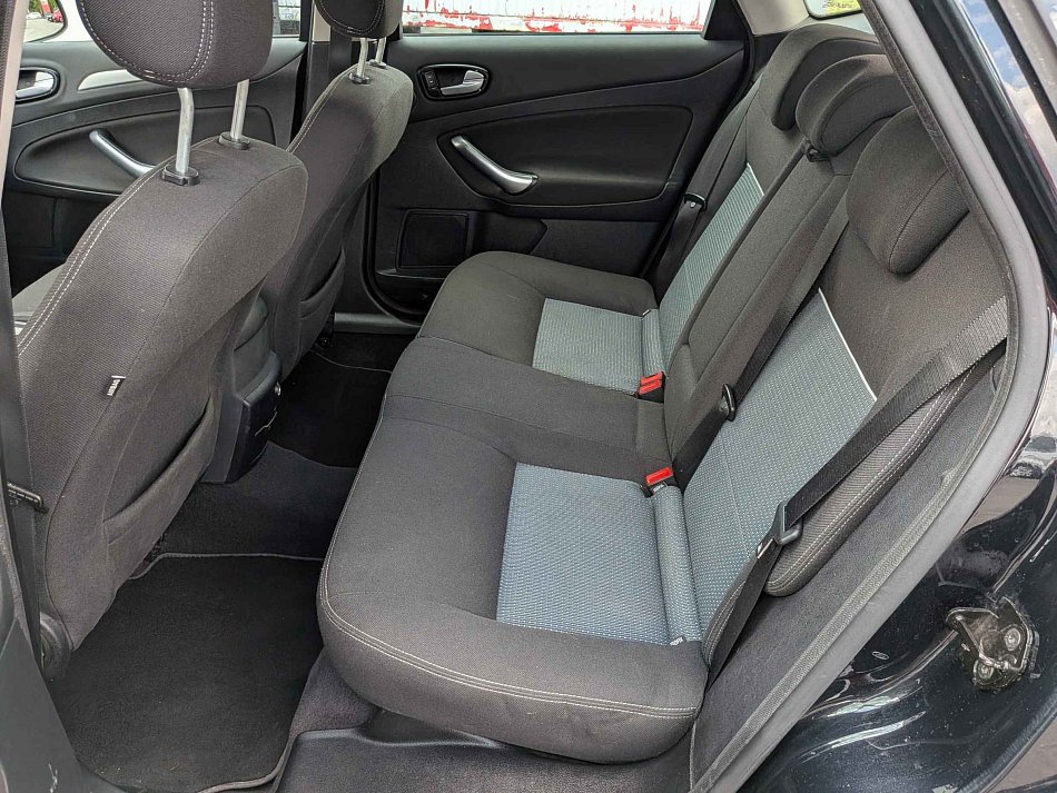 Ford Mondeo 1.8 TDCi 