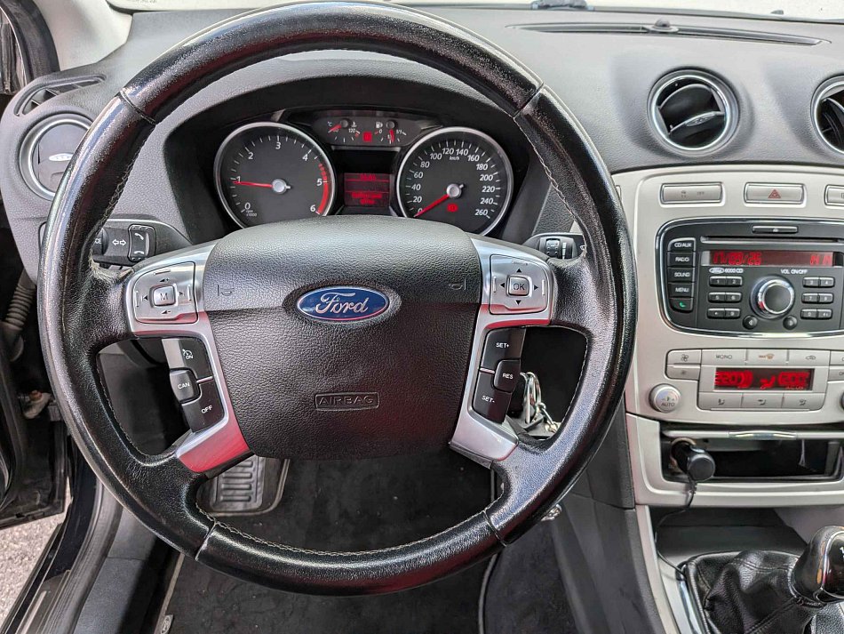 Ford Mondeo 1.8 TDCi 