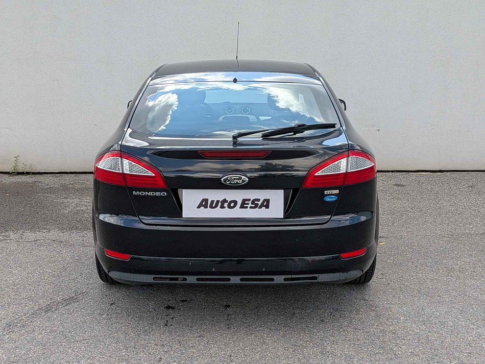 Ford Mondeo 1.8 TDCi 