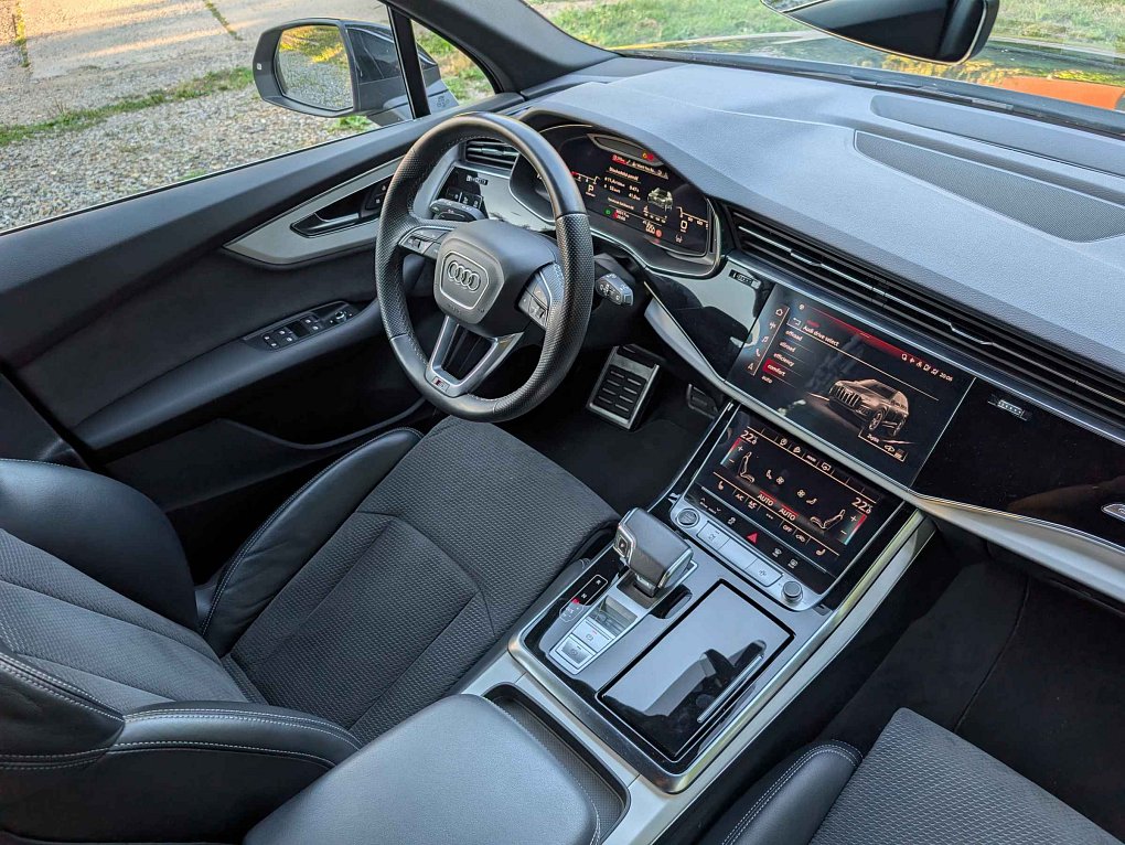 Audi Q7 3.0 TDi S-line quattro