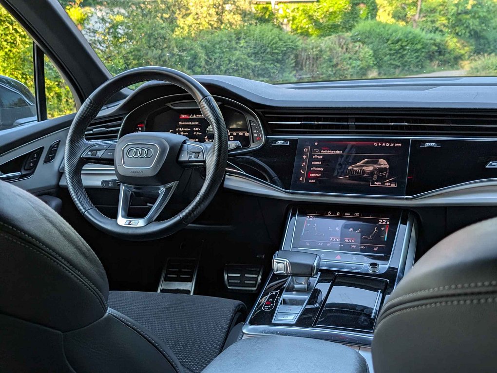Audi Q7 3.0 TDi S-line quattro