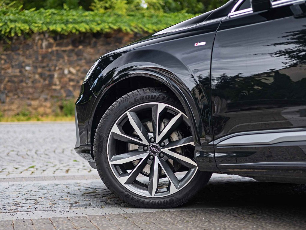 Audi Q7 3.0 TDi S-line quattro