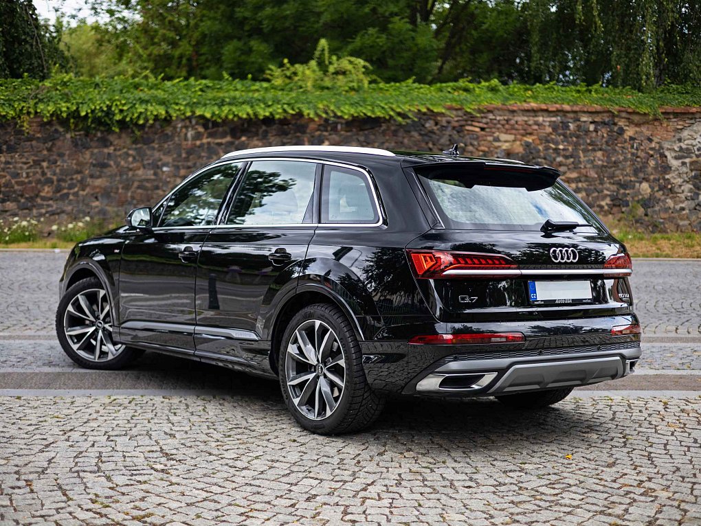 Audi Q7 3.0 TDi S-line quattro