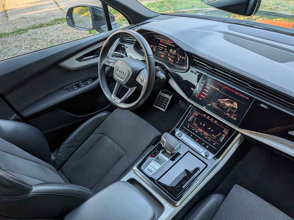 Audi Q7 3.0 TDi S-line quattro