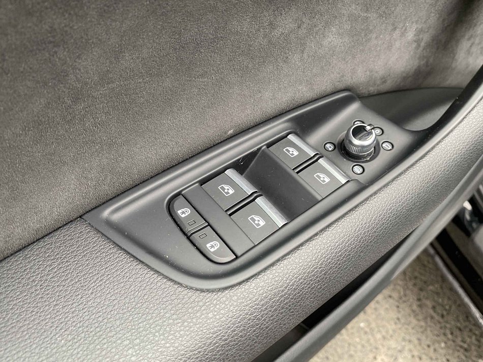 Audi Q7 3.0 TDi S-line quattro