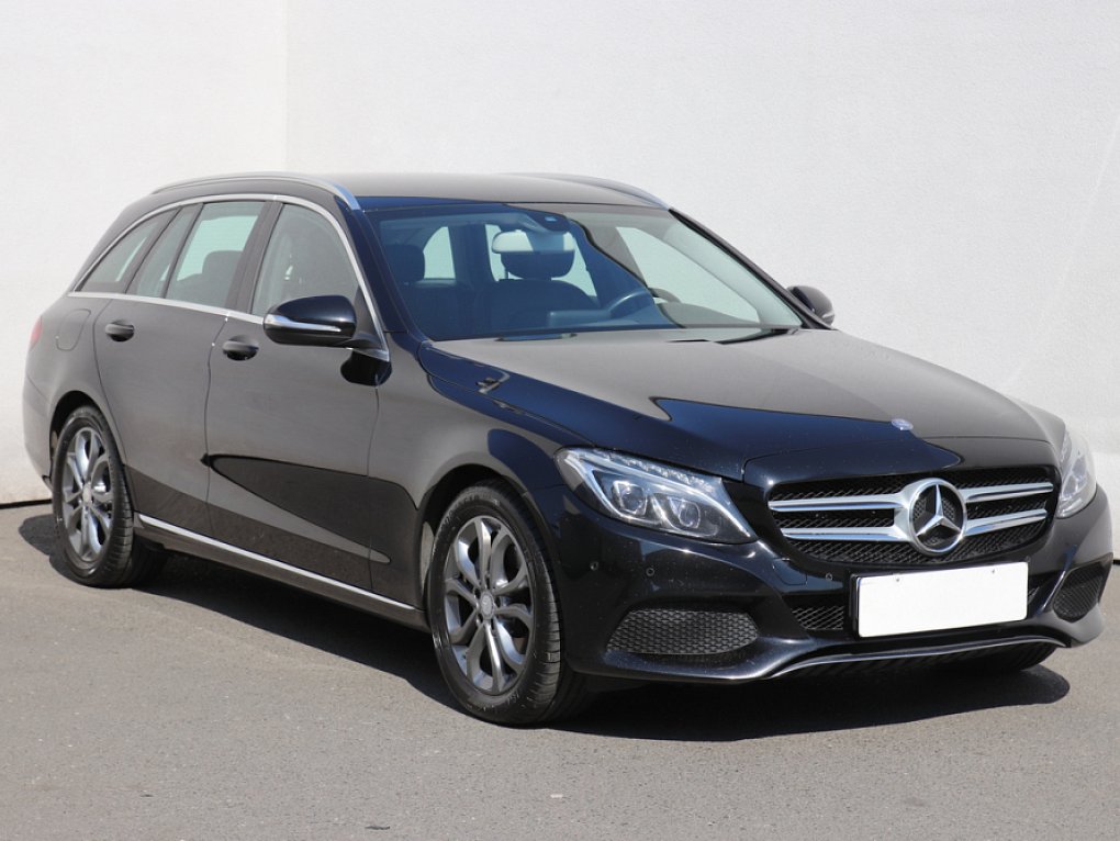 Mercedes-Benz Třída C 2.0 D Avantgarde C220